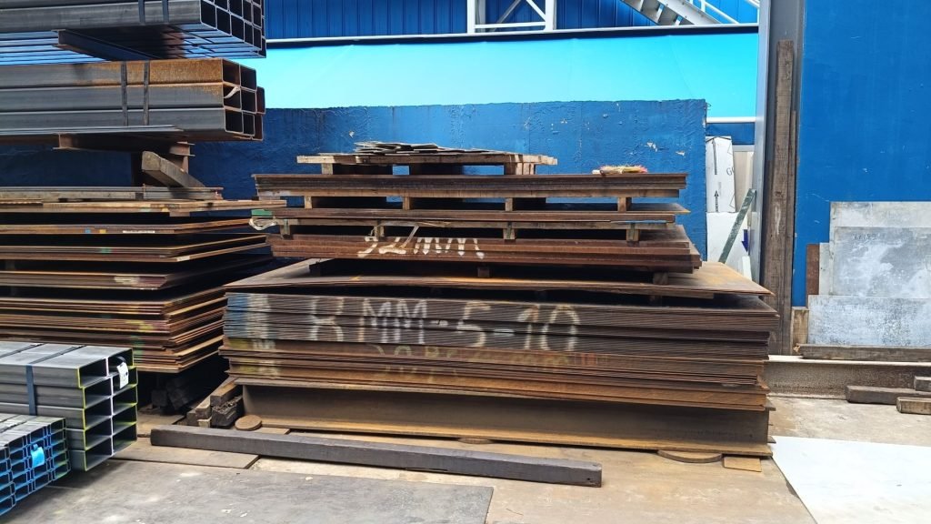 G 35 — Kah Teck Hardware Trading